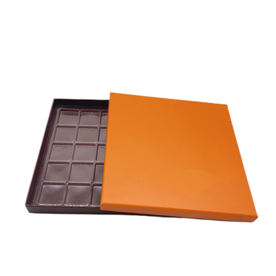 PCs oranges de la boîte 25 de papier d'emballage d'emballage de luxe de chocolat avec intérieur en plastique