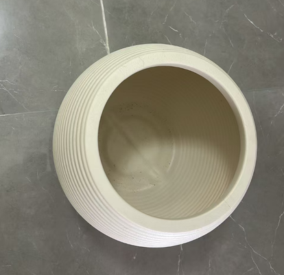 Pot de fleurs en céramique minimaliste moderne en HDPE avec plusieurs tailles et une longue durée de vie pour la décoration intérieure