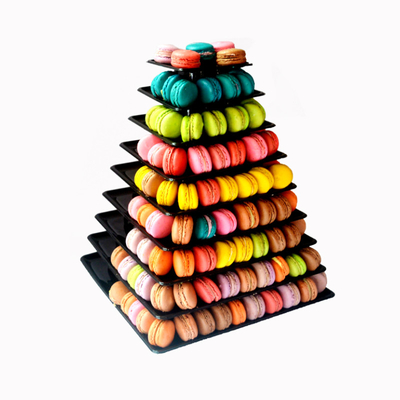 Étagère d'affichage en plastique avec 4 niveaux de tour de macaron carré