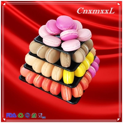 Étagère d'affichage en plastique avec 4 niveaux de tour de macaron carré