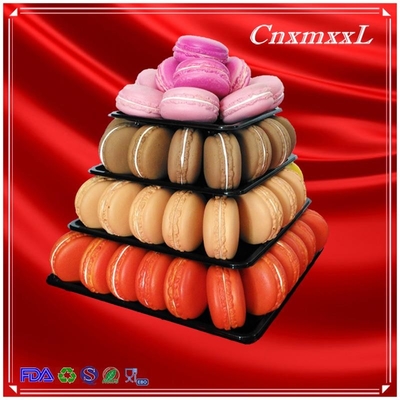 Étagère d'affichage en plastique avec 4 niveaux de tour de macaron carré