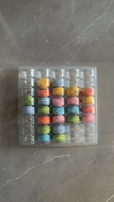 Boîte transparente faite à la main de macarons 40 Emballage en plateau de macarons Emballage en chocolat Couverture supérieure et inférieure Fournisseur d'emballage de gâteau