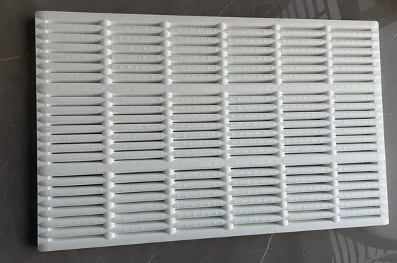 Plaque filtrante à fuite de boue Isolation du plafond Plafond suspendu Planche de drainage